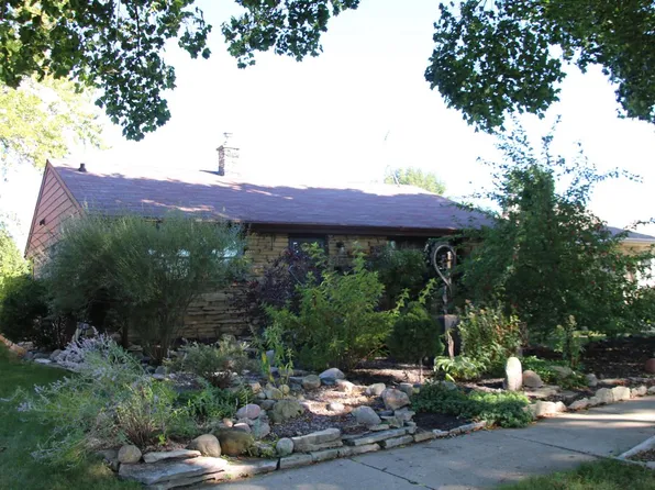 6950 West Verona COURT, Milwaukee, WI 53219
