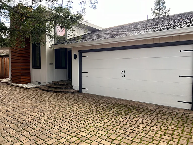 640 N San Antonio Rd — Photo 1