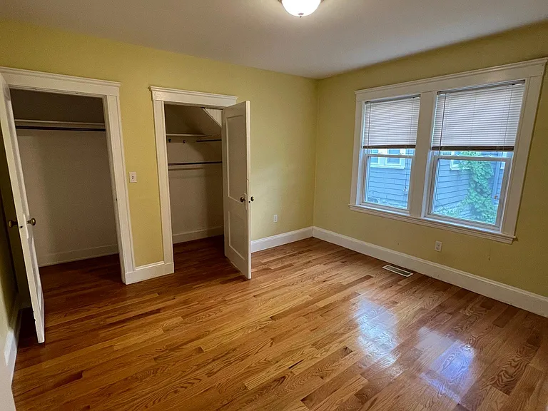 102-104 Varnum St #1 — Photo 9
