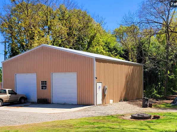 1003 Rogers Bridge Rd, Duncan, SC 29334