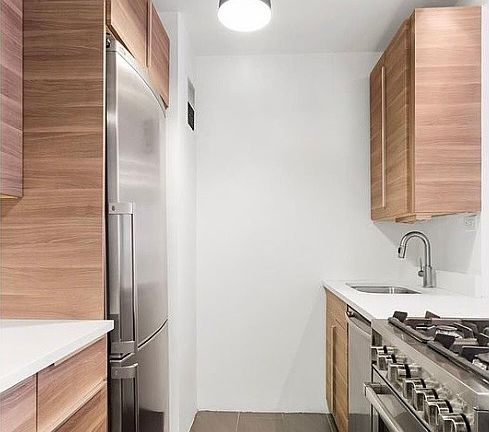 5th image of 2025 Broadway APT 10F