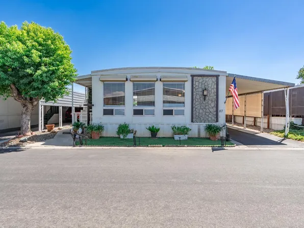 221 W Herndon Ave Spc 87, Pinedale, CA 93650