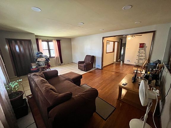 5th image of 10939 S Avenue F