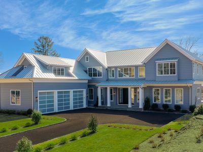 27 Evergreen Rd, Greenwich, CT, 06830