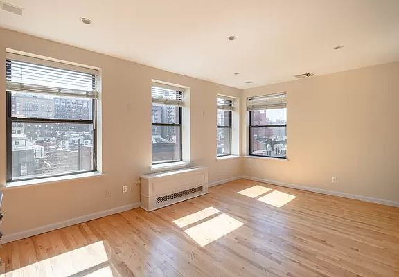 2nd image of 101 W 81st St #605/705