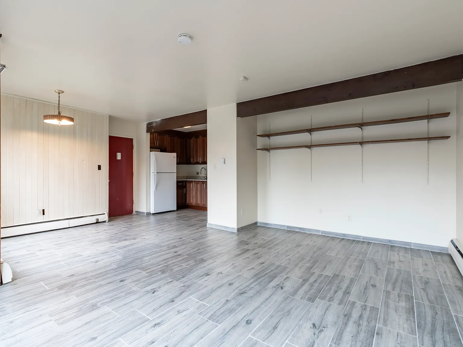 832 Packard — Photo 1