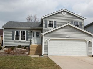 611 Hempstead Ave, Naperville, IL 60565