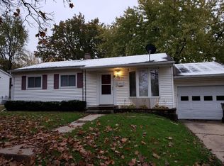 1234 W Staver St, Freeport, IL 61032
