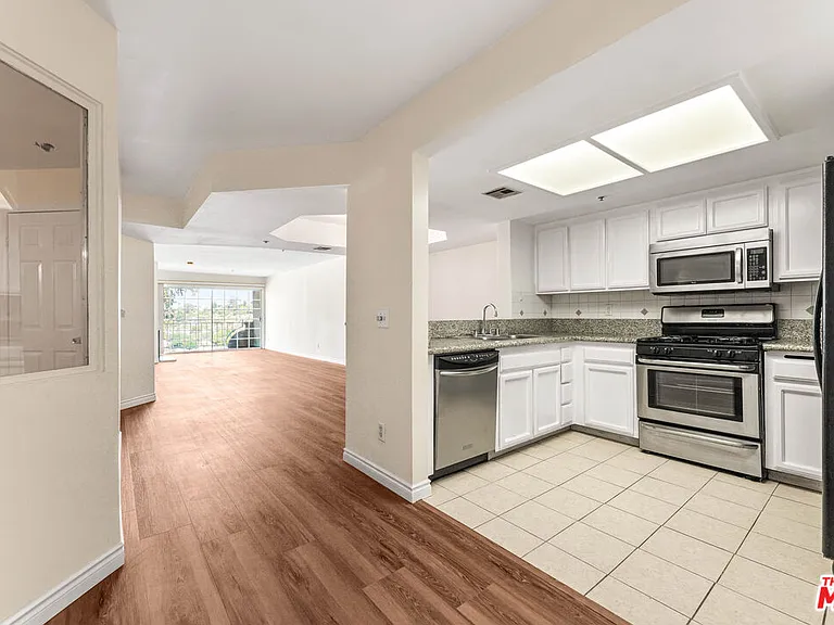 4755 Templeton St #2115 — Photo 2