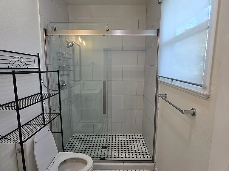 2492 B St #2B — Photo 30