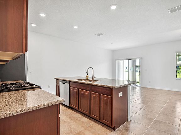 4th image of 3488 Pine Ribbon Dr