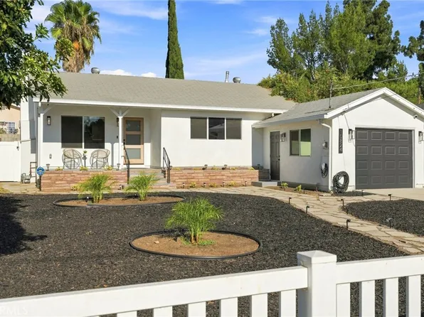 10824 Odell Ave, Sunland, CA 91040