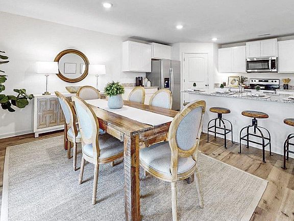 7th image of this home