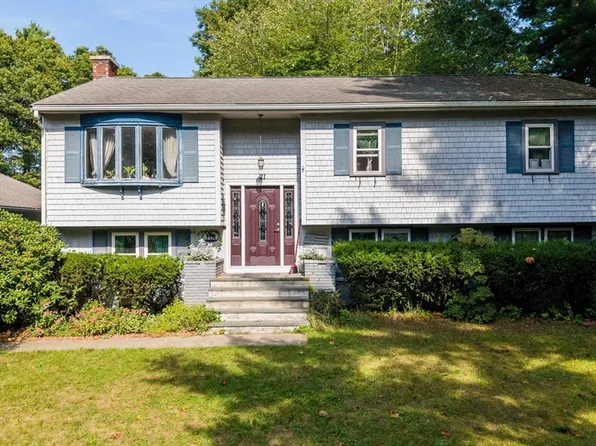 21 Windsor Dr, Wareham, MA 02571