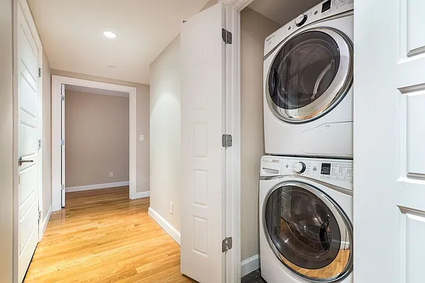 Rented by Bold New York | media 6