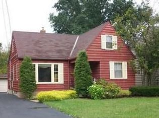 306 Canterbury Rd, Bay Village, OH 44140