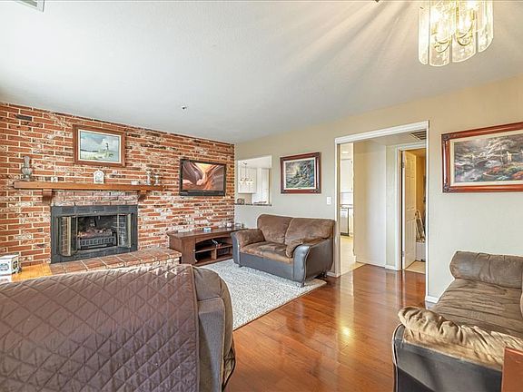 5th image of 5639 Braeloch St