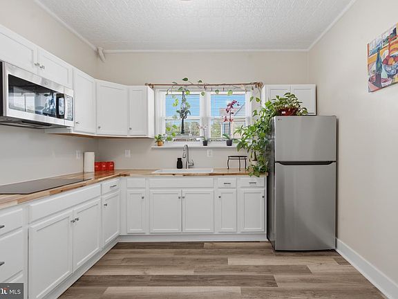5th image of 3724 35th St