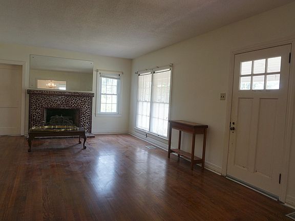 2nd image of 4340 2nd Ave