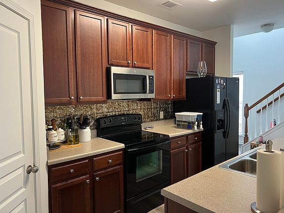4th image of 2171 Oakland Grove Pl