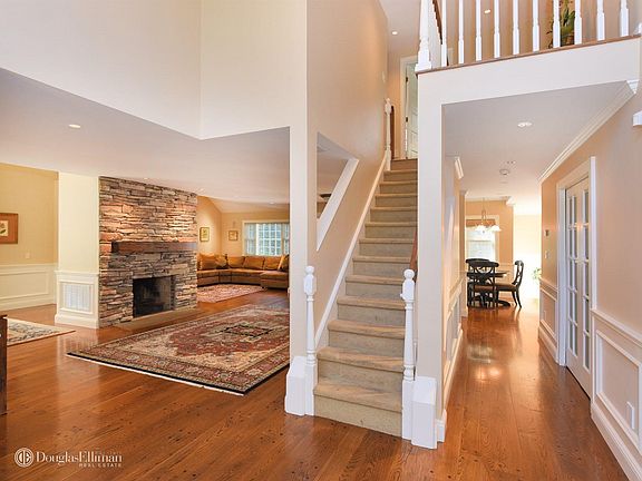 2nd image of 37 Magnolia Ln