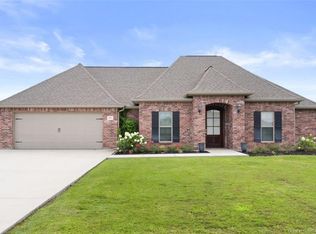 619 Chestnut St, Iowa, LA 70647