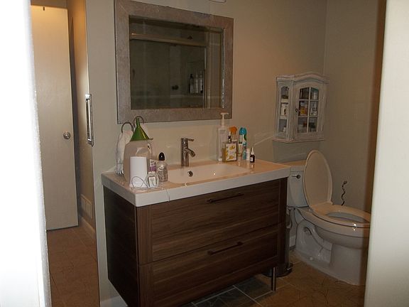 5th image of 4595 Chancellor St NE APT 219