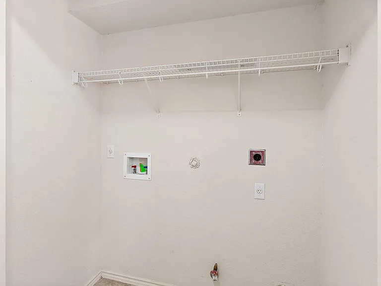 280 Strawn — Photo 11