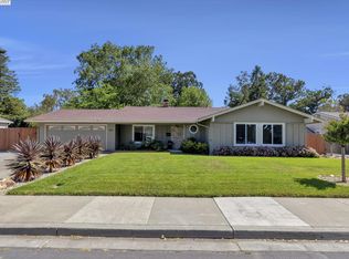 421 Hummingbird Ln, Livermore, CA 94551