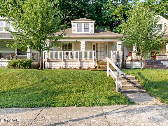 2nd image of 2316 Greenwood Ave
