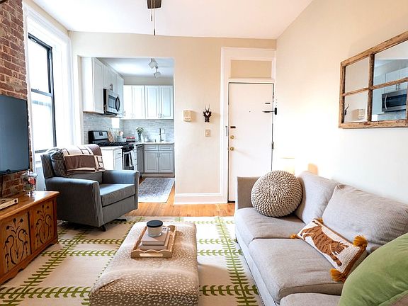 3rd image of 95 Willow Ave APT 4B