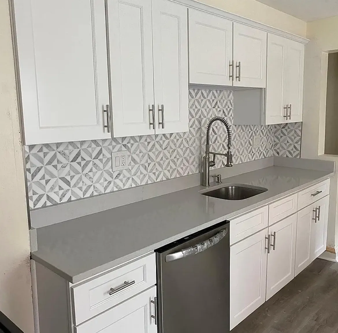 1 bed, 1.5 bath, 1000 sqft, $3,600 — Photo 4