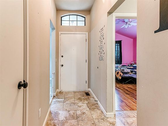 5th image of 10004 Hollyhead Way