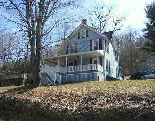FAMILY FARMHOUSE