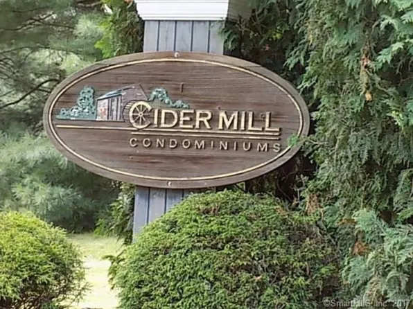 1 Maple St Unit 7, Ellington, CT 06029