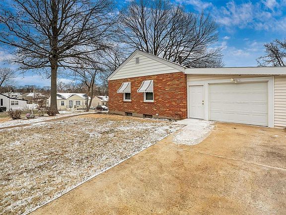 5th image of 3400 Saint Martin Ln