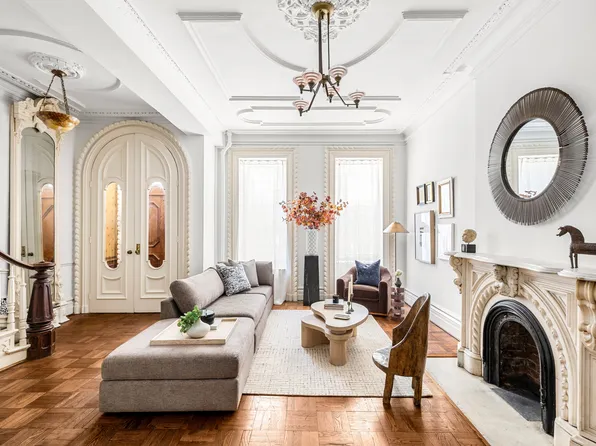 305 East 18th Street image 1 of 14