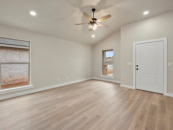 5th image of 2722 Turner Ave