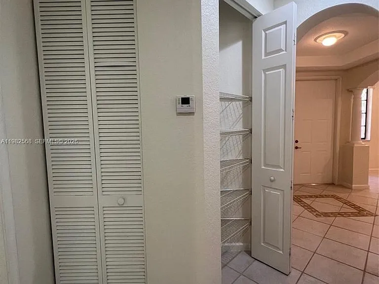 2816 Kinsington Cir #28-1 — Photo 17