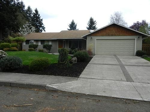 2nd image of 15704 NE 42nd St