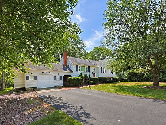 3rd image of 80 Cedarwood Rd