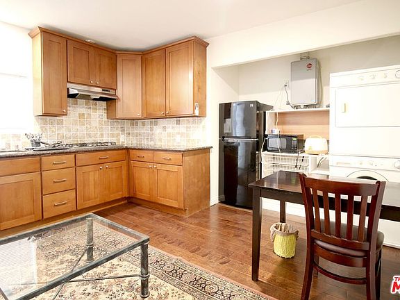 3rd image of 4848 Oakwood Ave #1/2