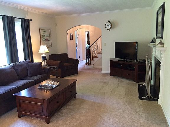 5th image of 17625 Lomond Blvd