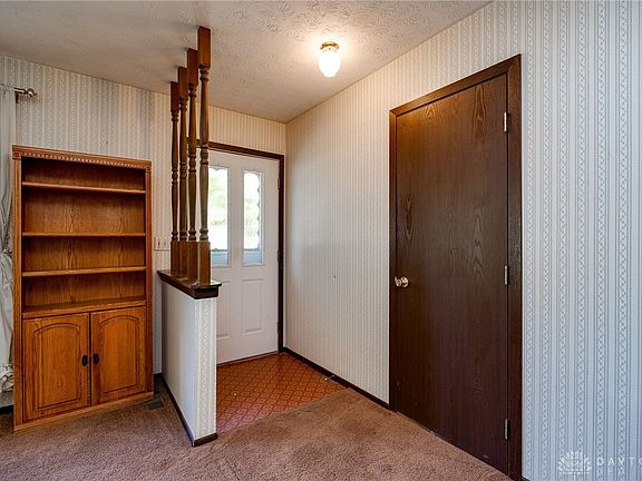 5th image of 280 Nikki Ct