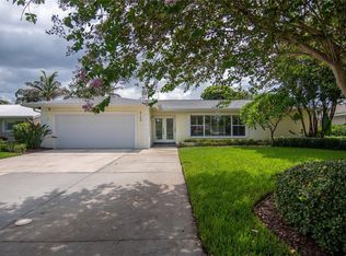 5108 Horseshoe Pl NE, Saint Petersburg, FL 33703