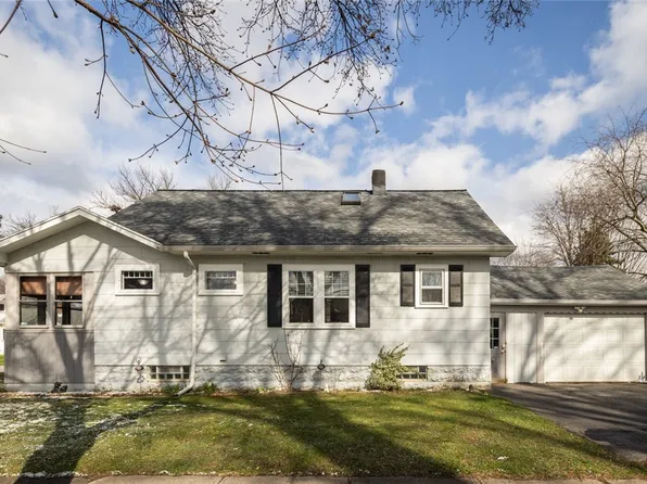 181 Brookridge Dr, Rochester, NY 14616
