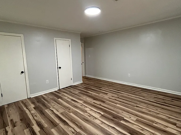 212 Robinhood Rd — Photo 12