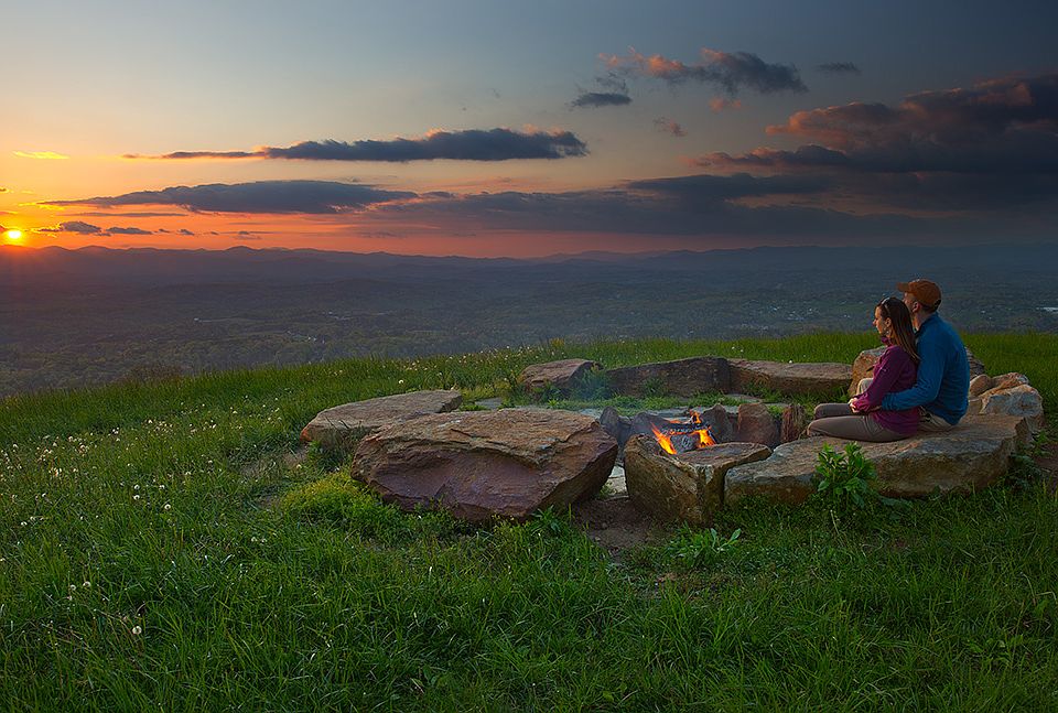 2nd image of 100 Serenity Ridge Trl