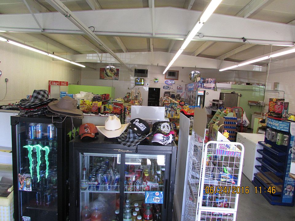 2nd image of 4111 5th St