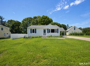8 Cedar Drive, North Stonington, CT 06359